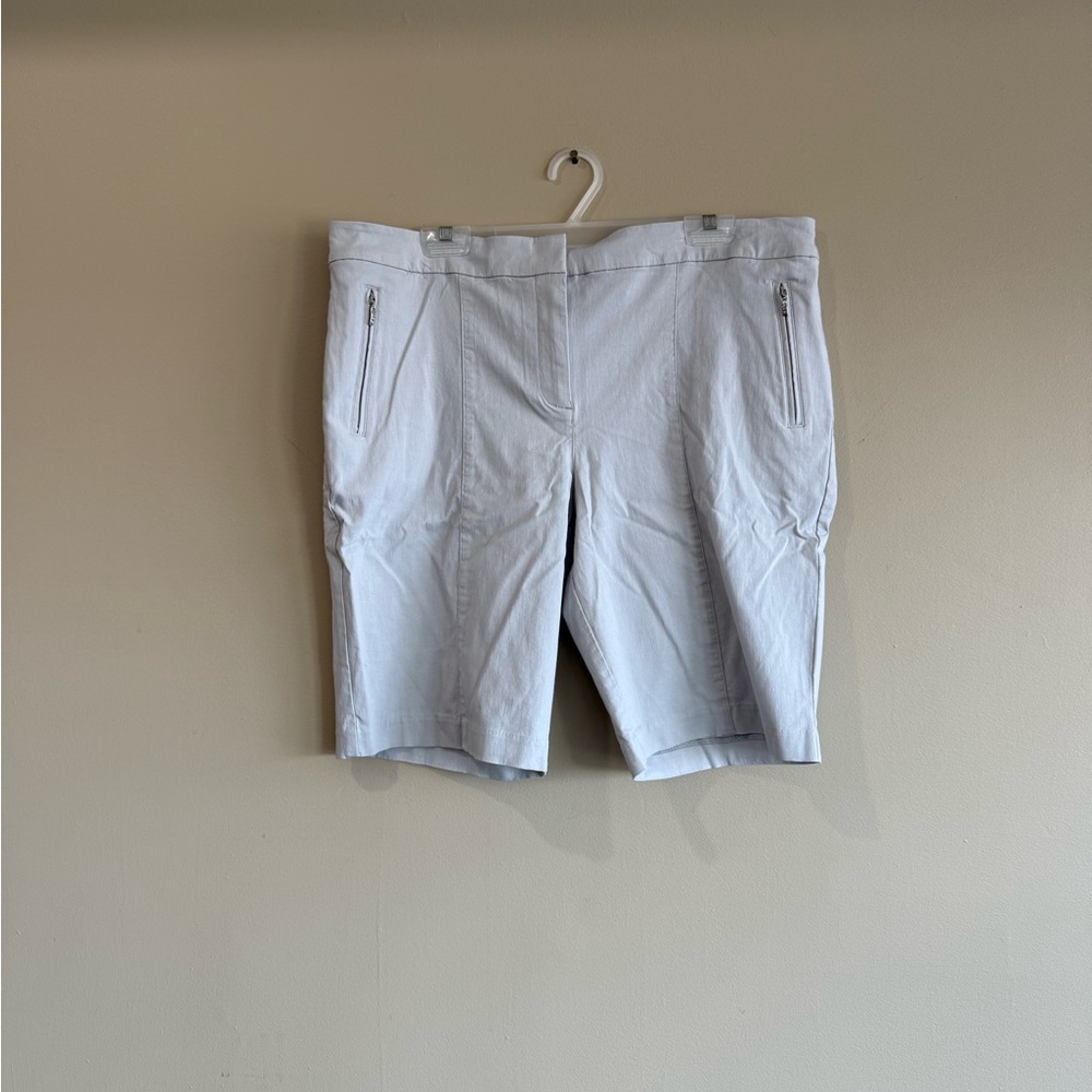 Izod Women's Light Gray Bermuda Shorts